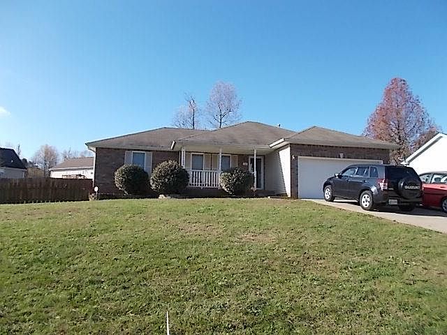 1st image of 382 Woodtrace Dr