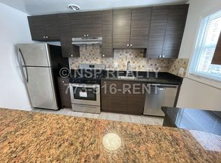 1185 Deerfield Rd APT B, Deerfield, IL 60015