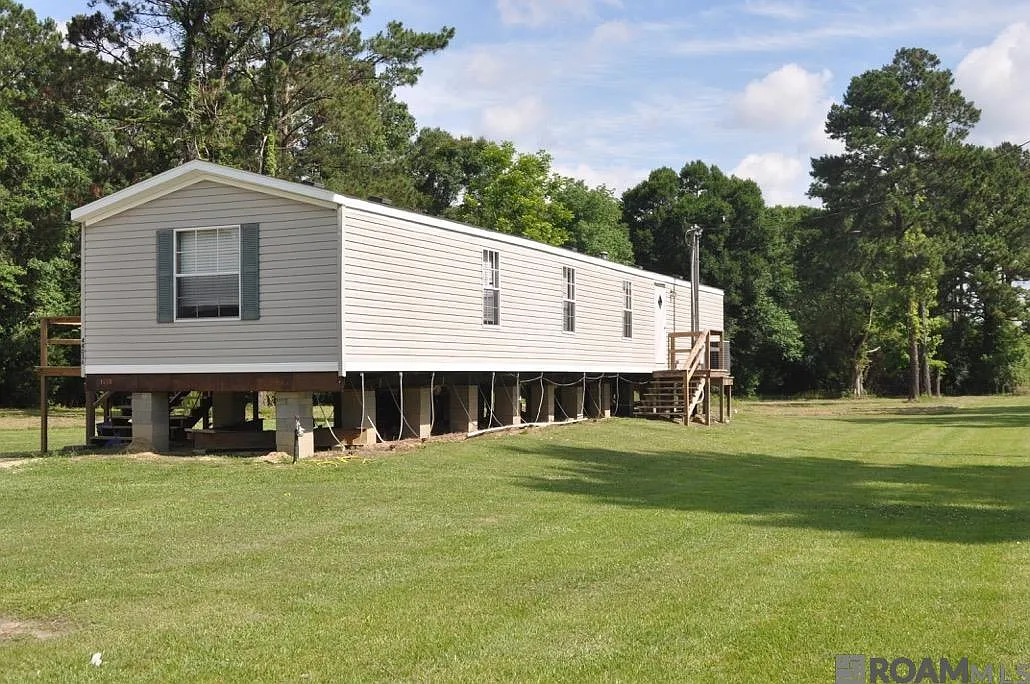 3 bed, 1280 sqft, $1,500 — Photo 1