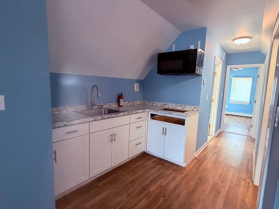 1st image of 614 Magnolia Ave #3