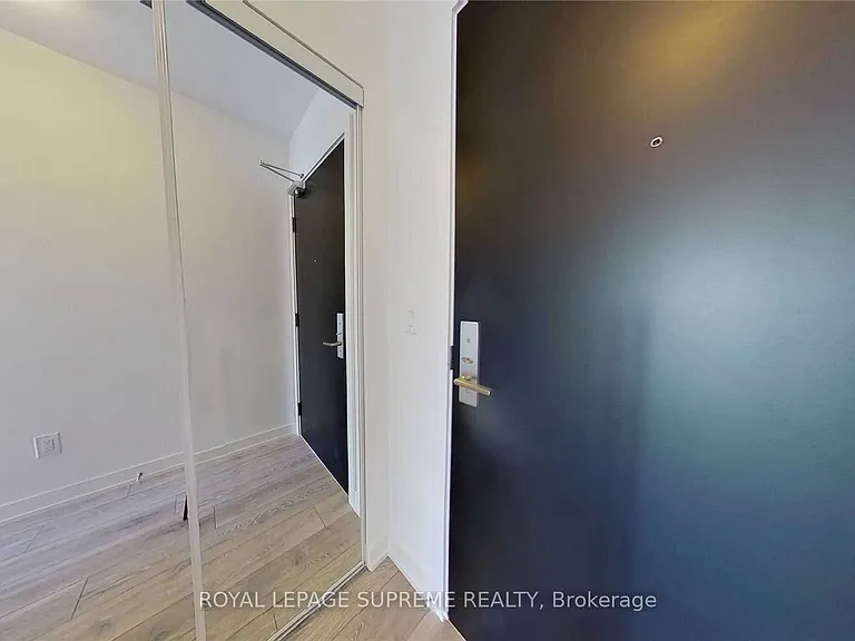 159 Wellesley St E #1507 — Photo 10