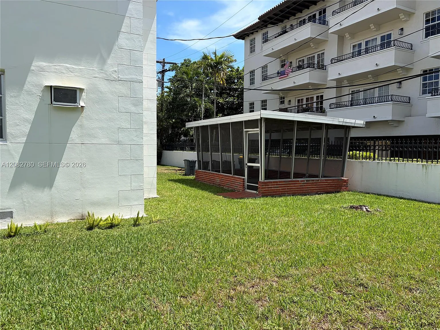 C Gab Douglas Sec — Photo 3