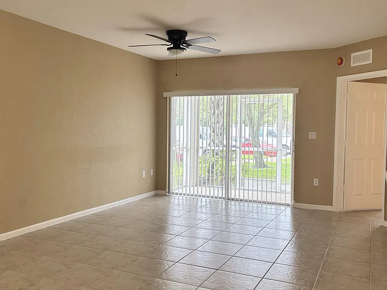 1103 Golden Lakes Blvd #1011 — Photo 9