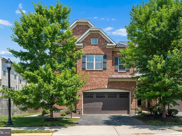42534 Dreamweaver Dr, Ashburn, VA 20148
