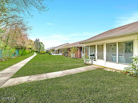 2nd image of 341C Canterbury Court