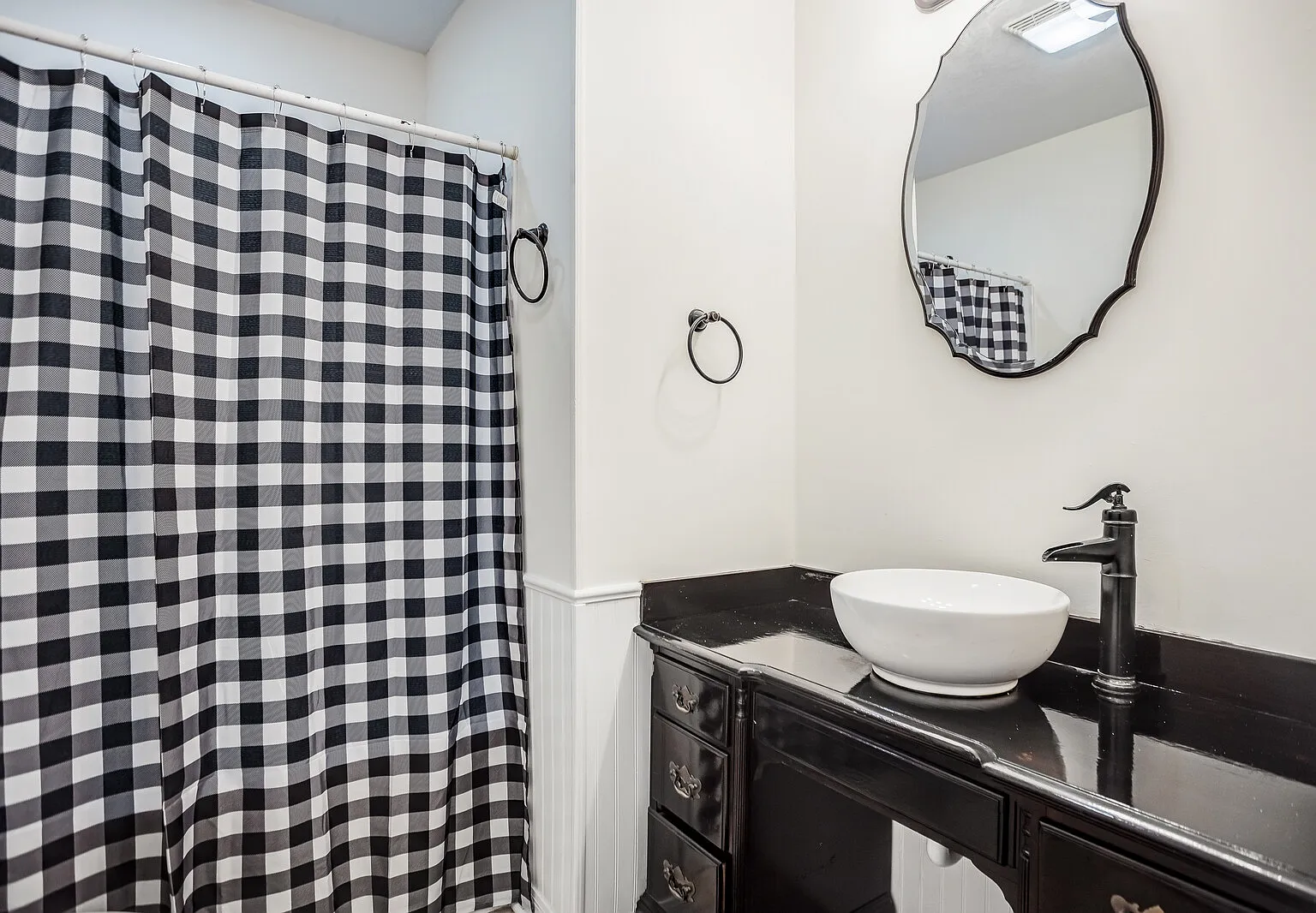 4 bed, 1417 sqft, $1,795 — Photo 4