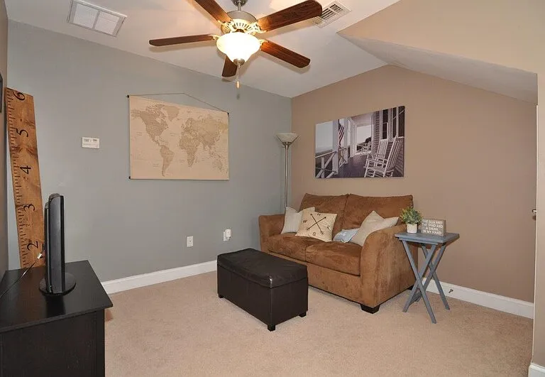 156 Cottonham Ct — Photo 20