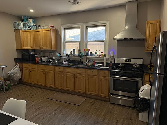 2nd image of 742 N 6th St #2