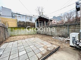 1072 Decatur St #1B, Brooklyn, NY 11207