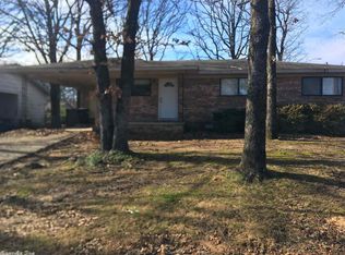 9015 Merrymen Rd, Sherwood, AR 72120