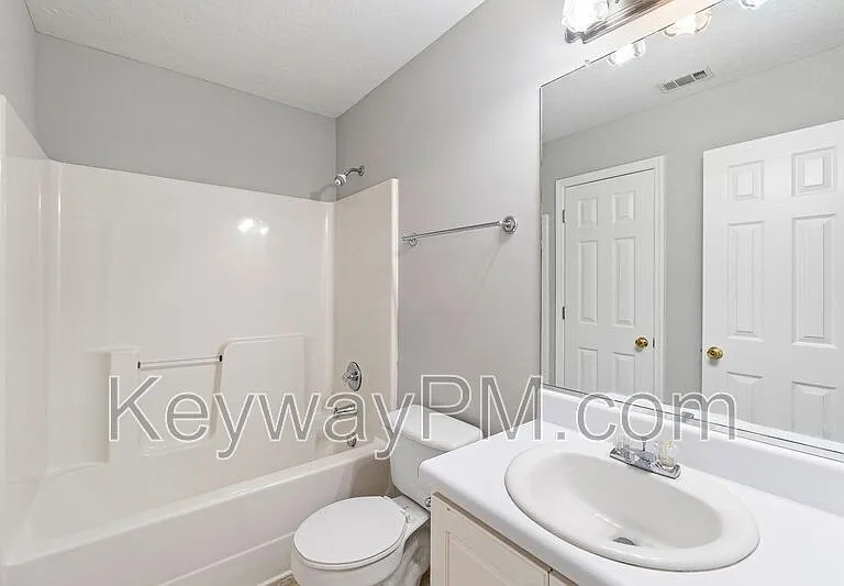 1006 Bertram Rd — Photo 9