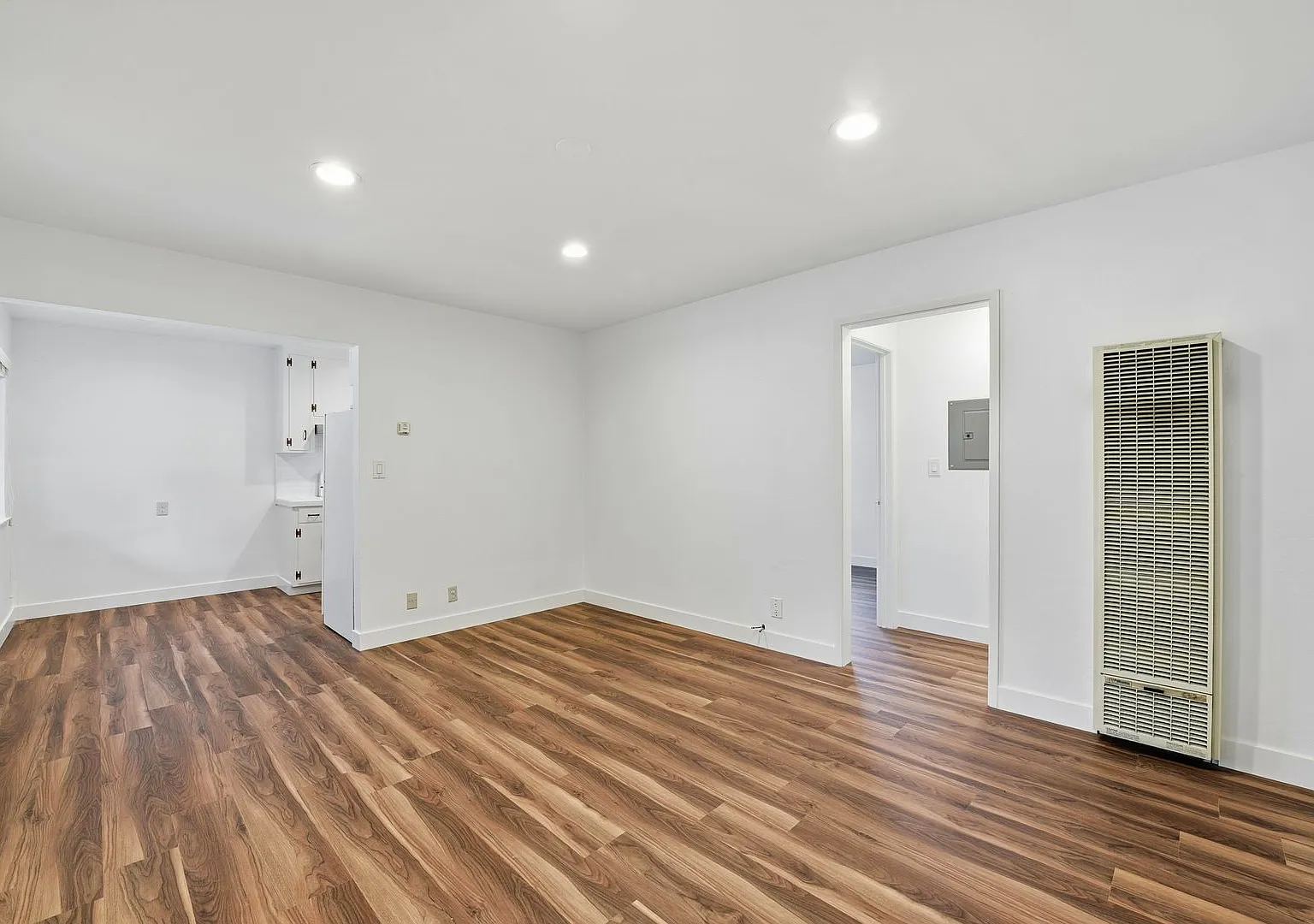 Alta Glen Drive 1547 — Photo 2