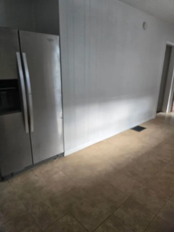 2 bed, 1.5 bath, 1051 sqft, $1,350 — Photo 3