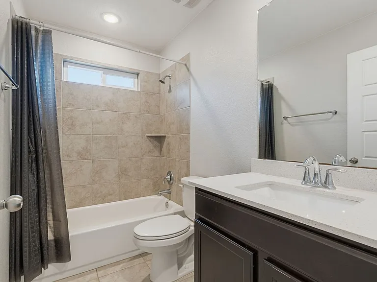 201 Benedict Ave — Photo 14
