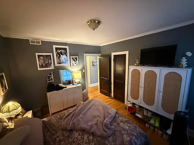 2548 N Harding Ave #1 — Photo 10