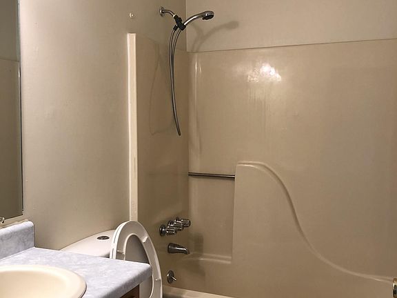 5th image of 326 Kelsey Dr