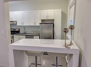 320 Avenue Road, Toronto, ON M4V 2H3