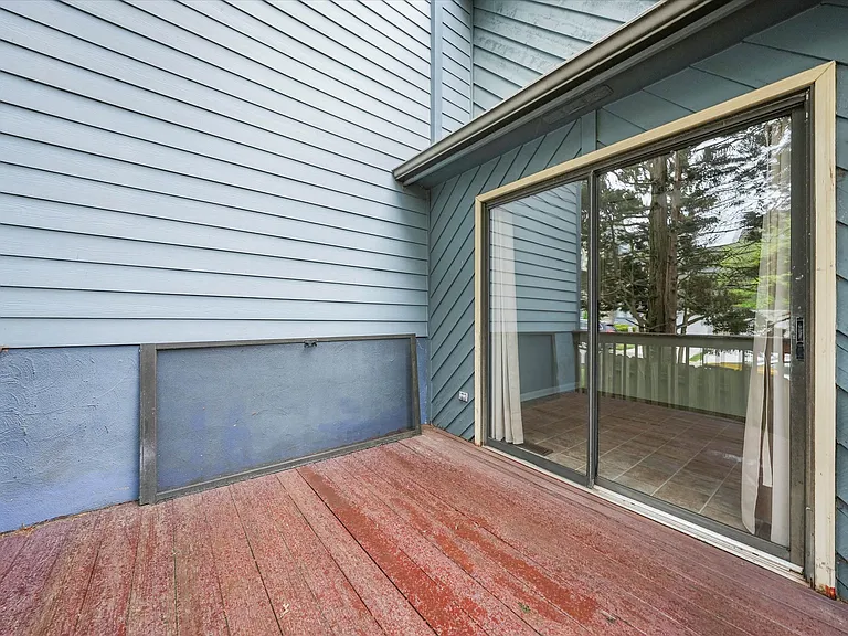 8 Foxtail Ct — Photo 4