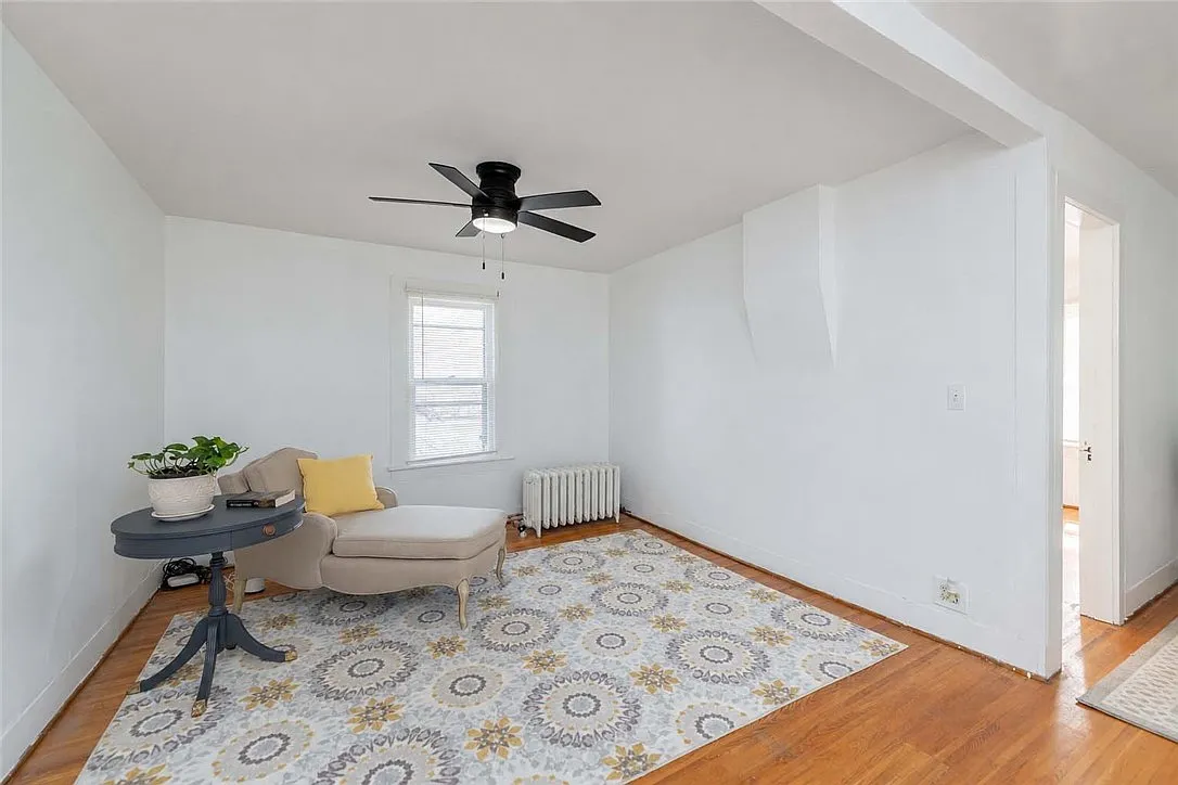 2 bed, 1.0 bath, 1146 sqft, $1,750 — Photo 4
