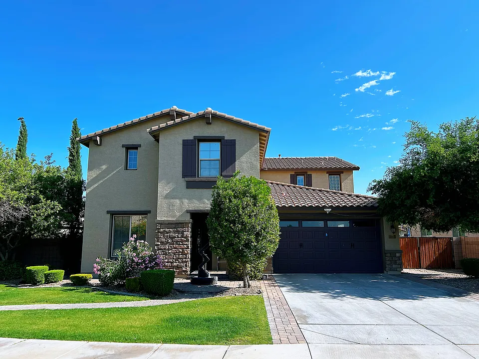 702 W San Carlos Way