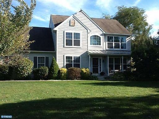 1st image of 200 Country Dr