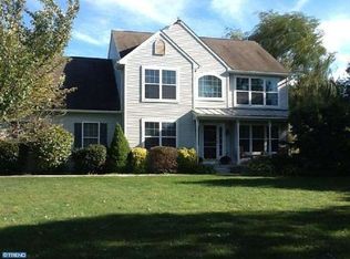 200 Country Dr, Oxford, PA 19363