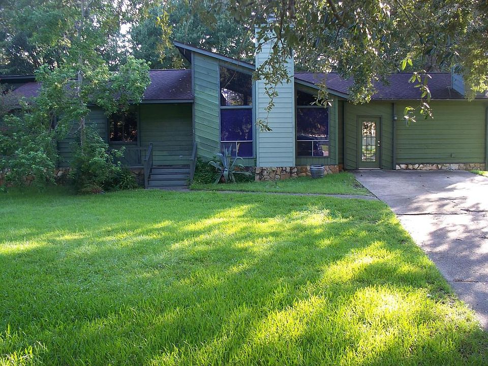 1st image of 1302 Churchill Dr