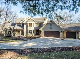 10923 Whispering Pines Way, Rockford, IL 61114