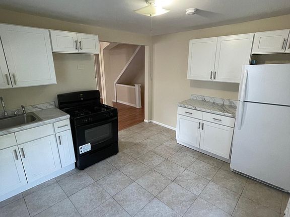 2nd image of 72 Robertson Ave #2