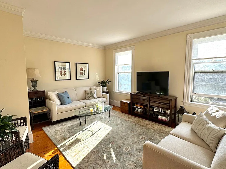 36 Pond St #2 — Photo 4