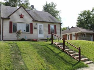 830 E Oakside St, South Bend, IN 46614