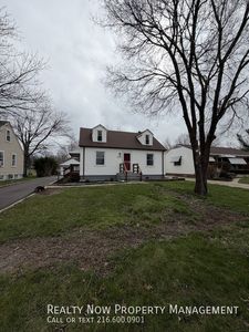 6333 W 130th St, Parma Heights, OH, 44130