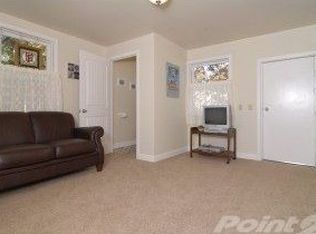 1528 Hoover Ave, Burlingame, CA 94010