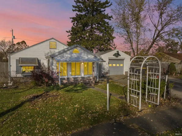 2733 Mauldin Dr, Fort Wayne, IN 46806