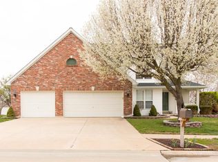251 Waterford Crystal Dr, Dardenne Prairie, MO 63368