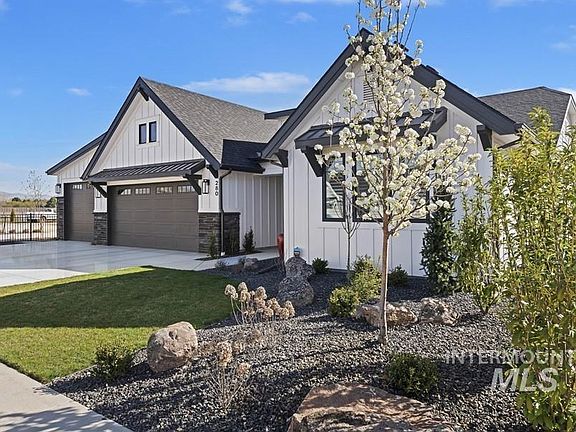 3rd image of 280 N Boulder Ridge Way