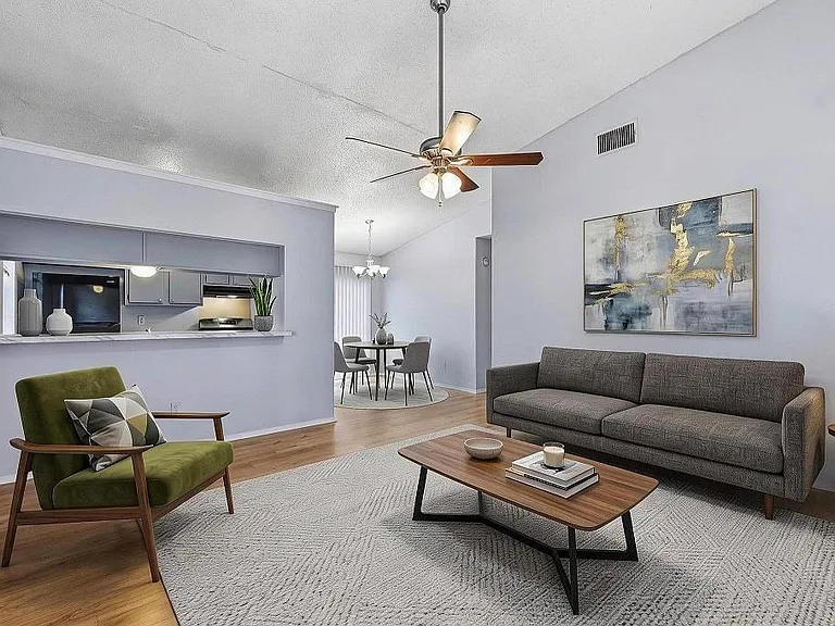 1809 Gracy Farms Ln #A — Photo 6