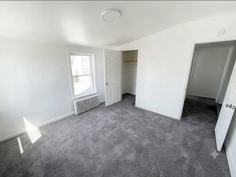 702 Market St — Photo 8