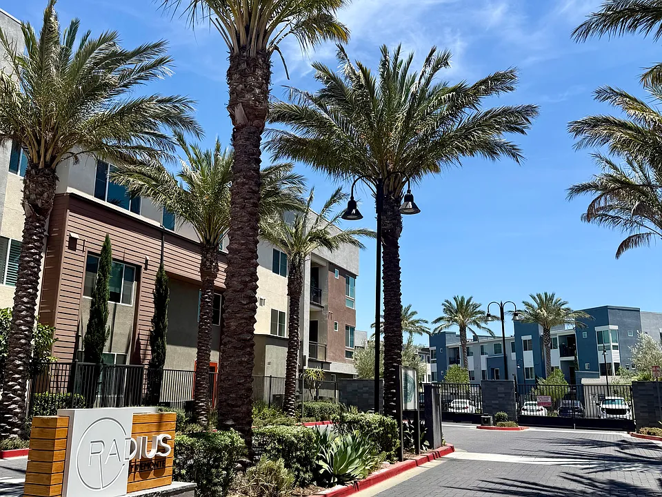 4149 E Circle Paseo #203