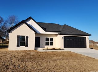 1205 Ridgefield Cir, Searcy, AR 72143