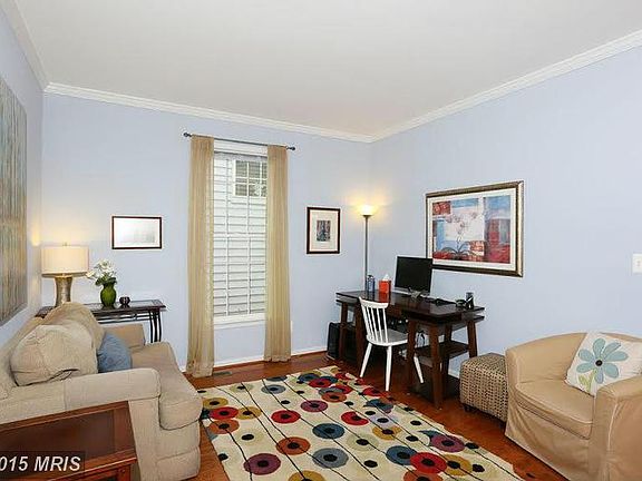 3rd image of 221 Swanton Ln