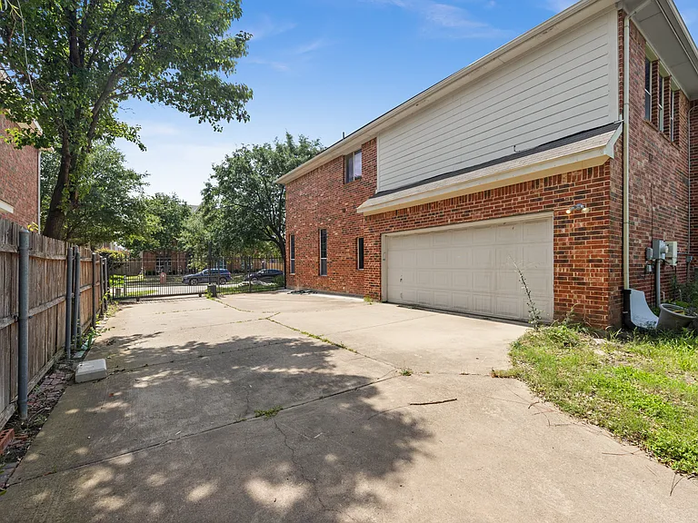 5544 Clay Ct — Photo 23