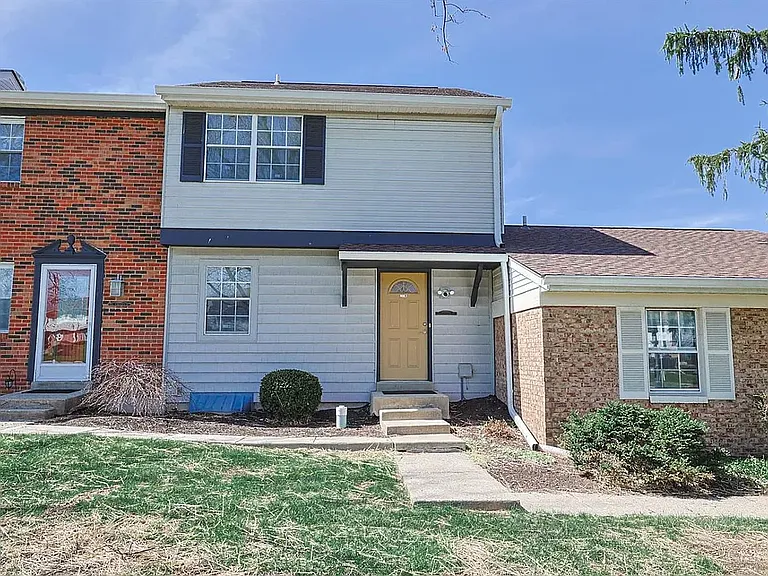 7519 Kingsgate Way — Photo 2