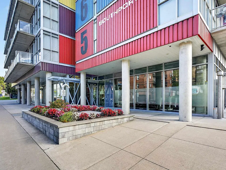 Building Photo