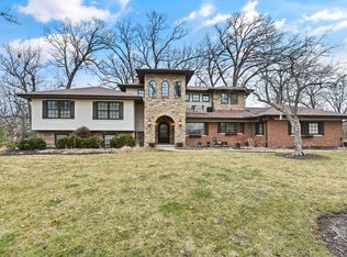 52 Yorkshire Woods, Oak Brook, IL 60523