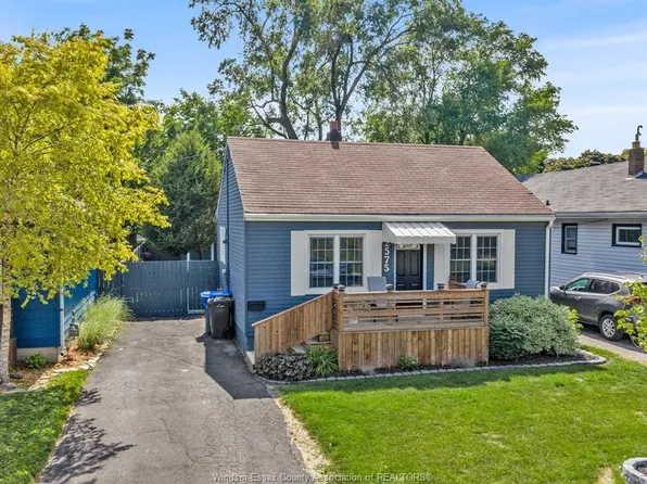 2575 Meighen Rd, Windsor, ON N8W 4C3