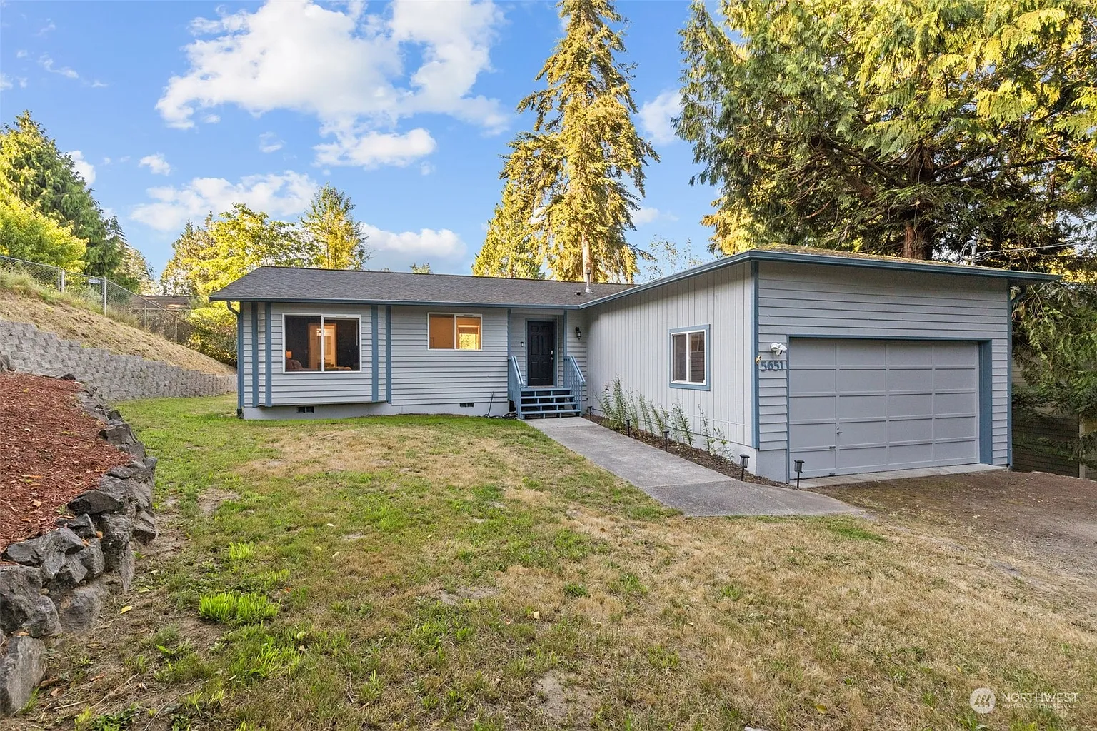 5651 NE Gamblewood Road photo 1