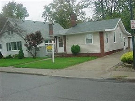 2nd image of 265 E 238th St