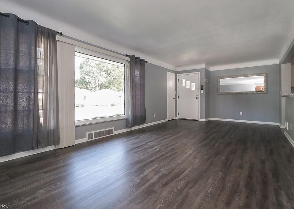 1st image of 2513 Ingleside Dr
