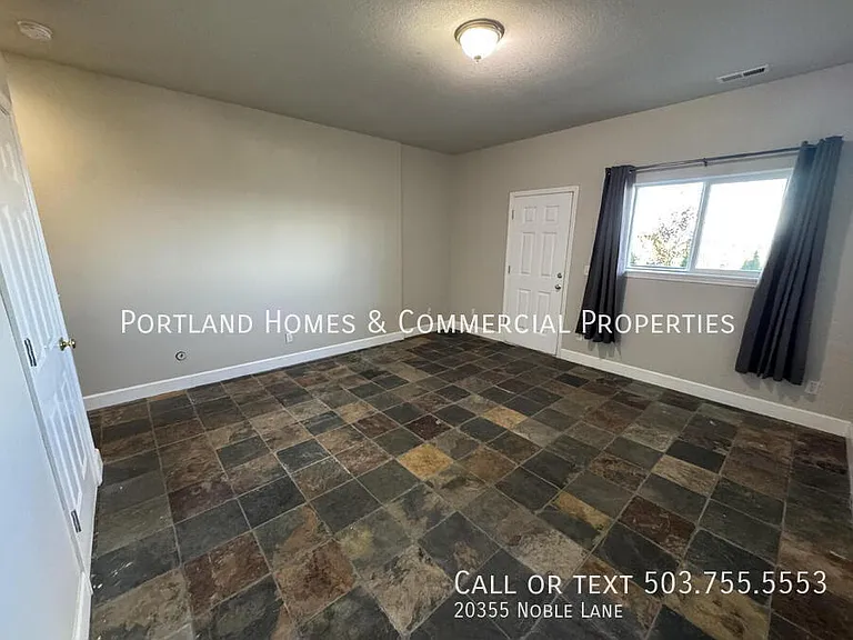 20355 Noble Ln — Photo 17